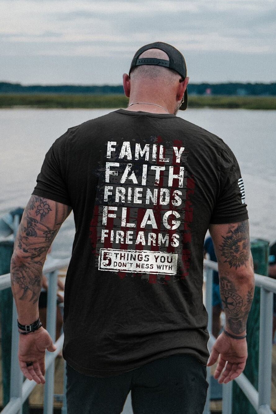 Nine Line T-Shirt Men's Medium Black 5 Things Crewneck Short Sleeve Flag Faith